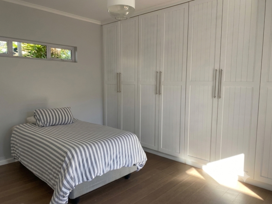 To Let 4 Bedroom Property for Rent in Leisure Isle Western Cape
